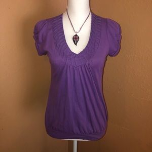 Juniors Shirt & Necklace